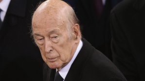 Fostul președinte al Franței Valéry Giscard d'Estaing, infectat cu SARS-CoV-2, a murit