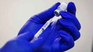 Marea Britanie ar putea autoriza luni un nou vaccin anti-COVID