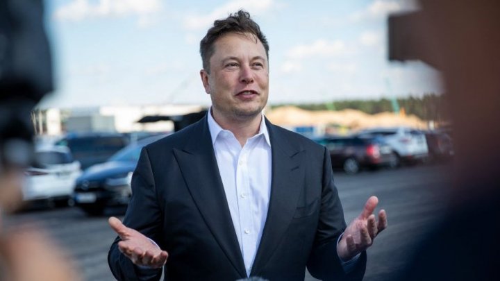 Elon Musk are funcția de “tehno-rege” al Tesla. Cum se numește cea a directorului financiar al companiei