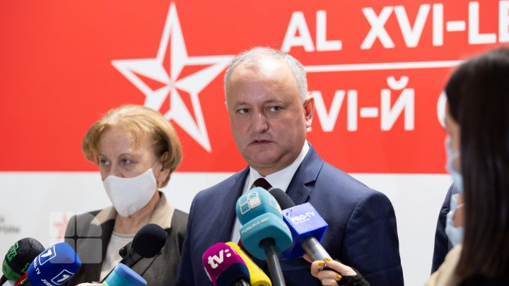 Are loc al XVI-lea congres la PSRM. Socialiștii vor decide dacă Dodon va prelua funcţia de președinte al partidului (FOTO)