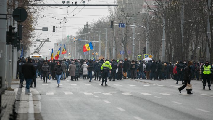 Protest în fața Parlamentului (FOTOREPORT)