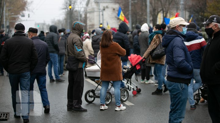 Protest în fața Parlamentului (FOTOREPORT)