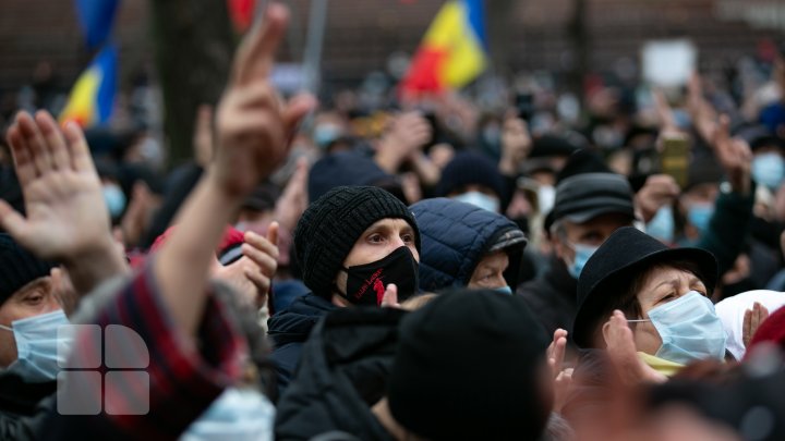 Protest în fața Parlamentului (FOTOREPORT)