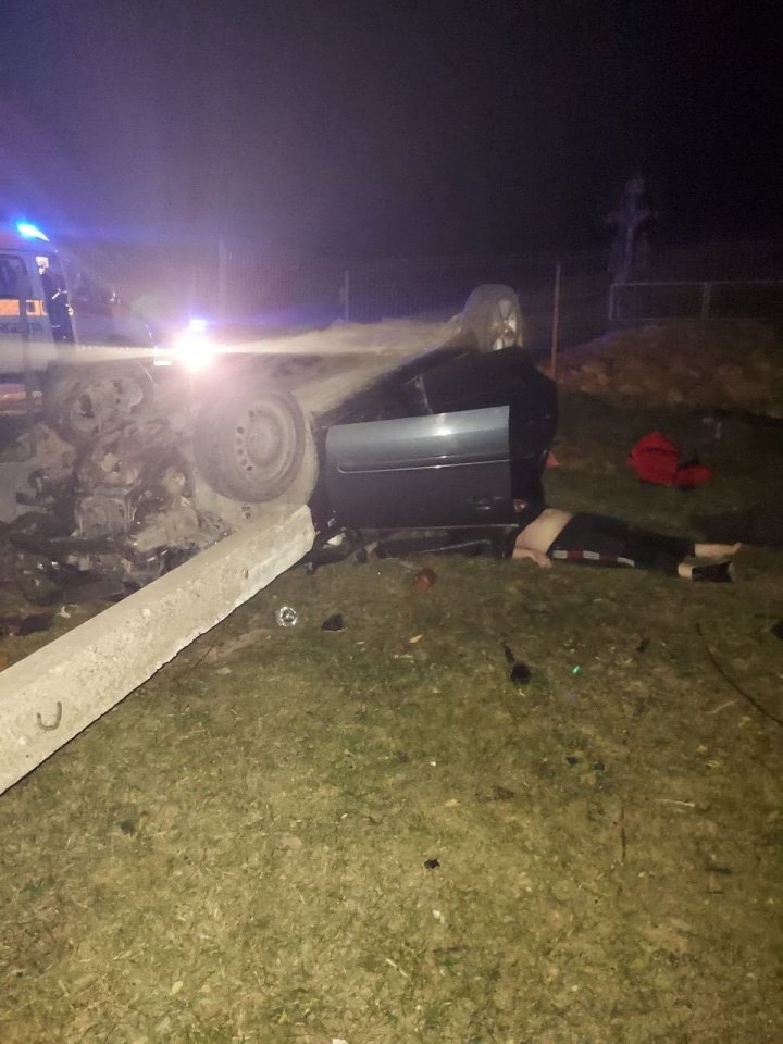 Accident TRAGIC în raionul Sângerei. Pasagera a murit pe loc, iar șoferul a fugit. Poliția este pe urmele lui 