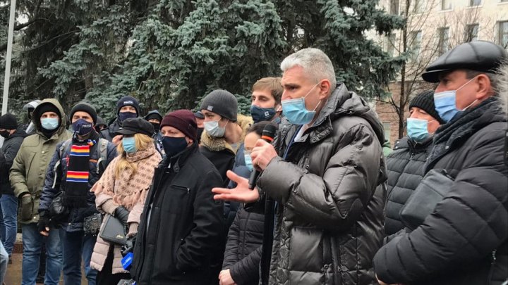 Protestele agricultorilor continuă. Circulația pe bd. Ștefan cel Mare, sistată