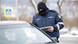 Filtre rutiere în mai multe locații din Capitală. Poliția: Șoferii pun în pericol viața cetățenilor