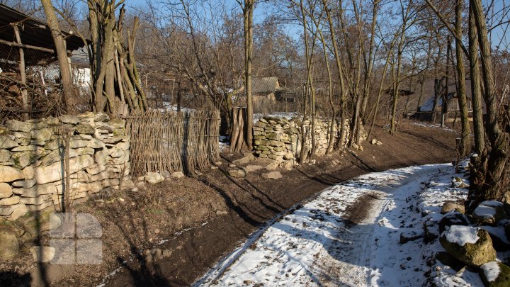 Satele Moldovei devin tot mai pustii. Trei localităţi din raionul Soroca vor fi în curând sate doar pe hârtie (FOTOREPORT)