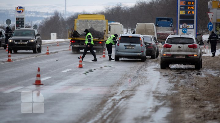 Peste 250 de şoferi au fost opriţi de inspectorii de patrulare, iar valoarea amenzilor aplicate se ridică la 40 de mii de lei (FOTO)