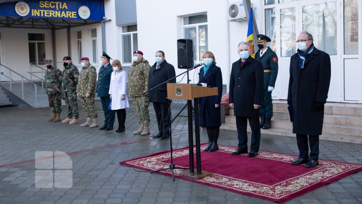 Primul lot de ajutoare românești, anunțate de Klaus Iohannis, a ajuns la Chişinău (FOTOREPORT)