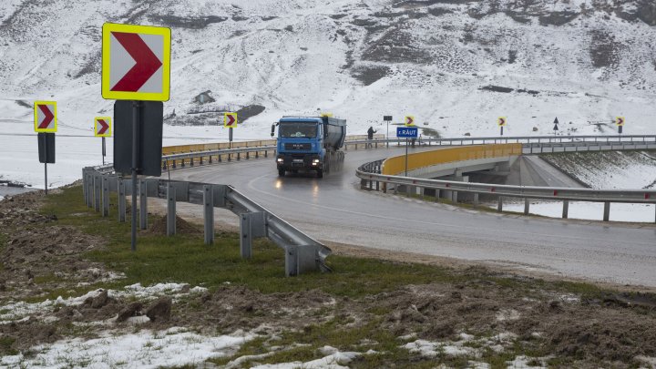 (FOTOREPORT) Un nou pod peste râul Răut leagă mai multe localități din raionul Florești