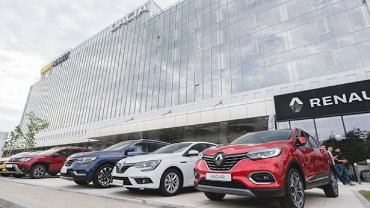 Renault suspendă producţia de automobile la mai multe uzine, inclusiv în România