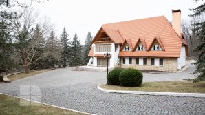 Câți bani ar putea economisi statul dacă Maia Sandu nu va locui la reşedinţa de la Condriţa. FOTOREPORT de la la vila prezidenţială