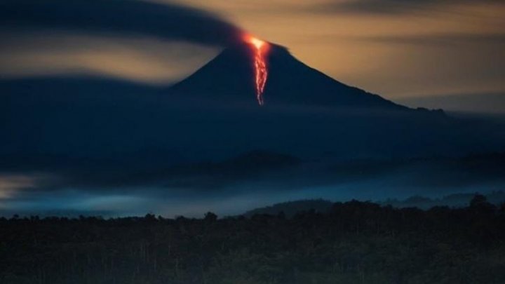 Ecuador: Cenuşa emisă de vulcanul Sangay pune în pericol cinci provincii