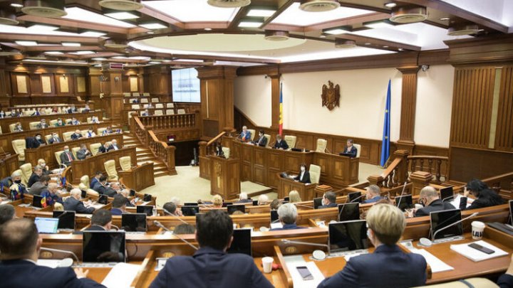 Socialiștii și deputații Platformei Pentru Moldova boicotează ședința Parlamentului