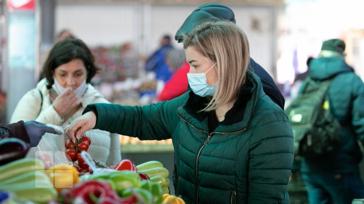 Oamenii, în goana după cumpărături pentru masa de Paşte (FOTOREPORT)