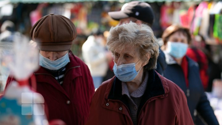 Oamenii, în goana după cumpărături pentru masa de Paşte (FOTOREPORT)