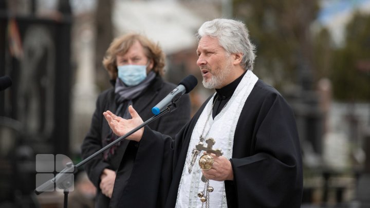 Zi de doliu pentru cultura ţării noastre. Boris Bechet a fost petrecut pe ultimul drum (FOTO)