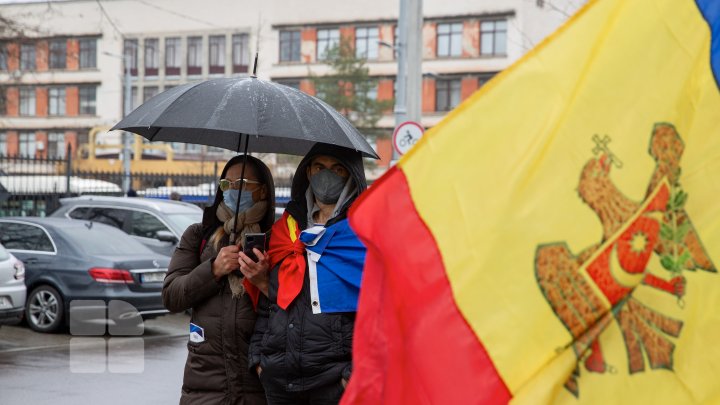 Reacția la decizia de dizolvare a Parlamentului (FOTOREPORT)