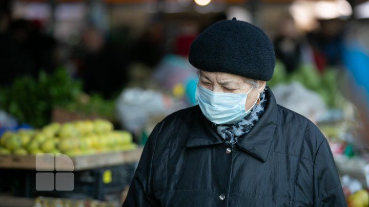 Oamenii, în goana după cumpărături pentru masa de Paşte (FOTOREPORT)