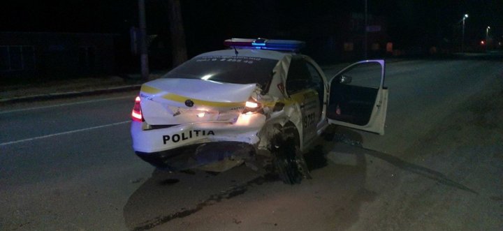 ACCIDENT CUMPLIT la Bălți din cauza a doi șoferi beți. Patru polițiști au fost grav răniţi (FOTO)