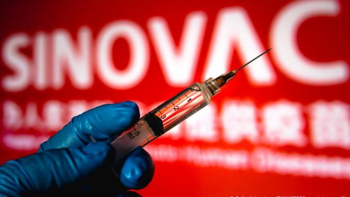 Sinovac dublează producția vaccinului chinezesc anti-COVID. Va fabrica 2 miliarde de doze pe an