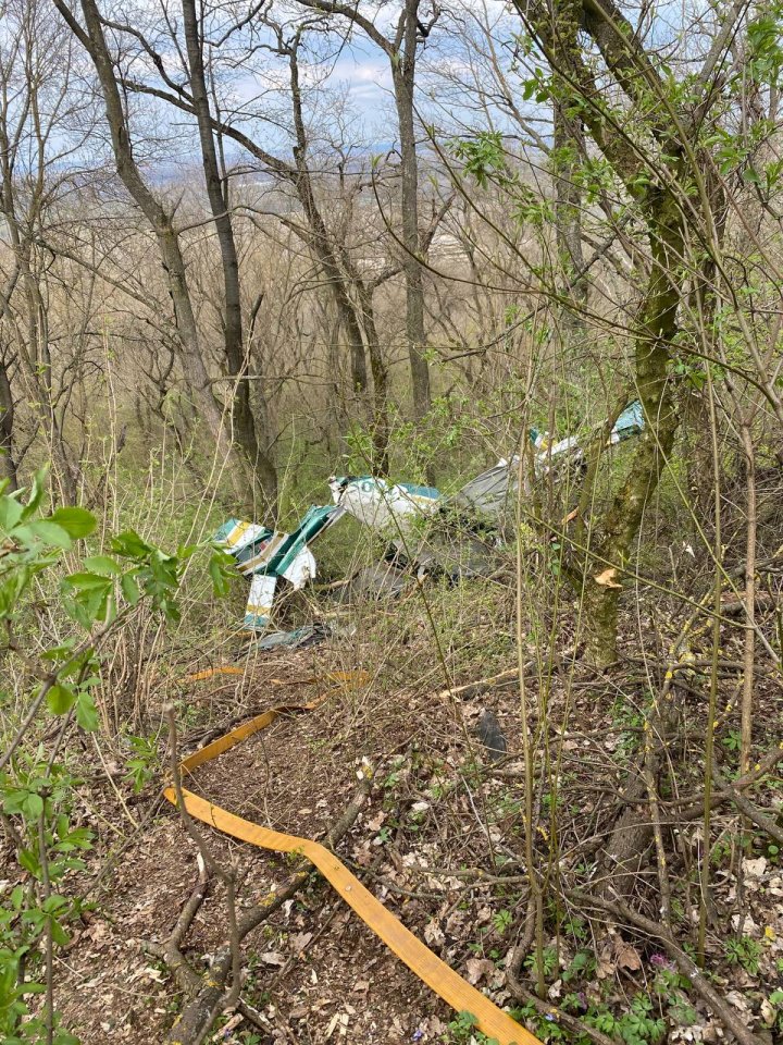 Un avion s-a prăbușit la Vadul lui Vodă. Aparatul de zbor a căzut într-o zonă împădurită