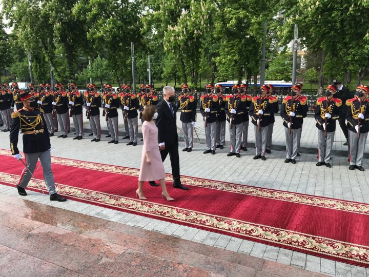 LIVE: Ceremonia primirii oficiale a Președintelui Republicii Lituaniene, Gitanas Nauseda, de către Președintele Republicii Moldova, Maia Sandu