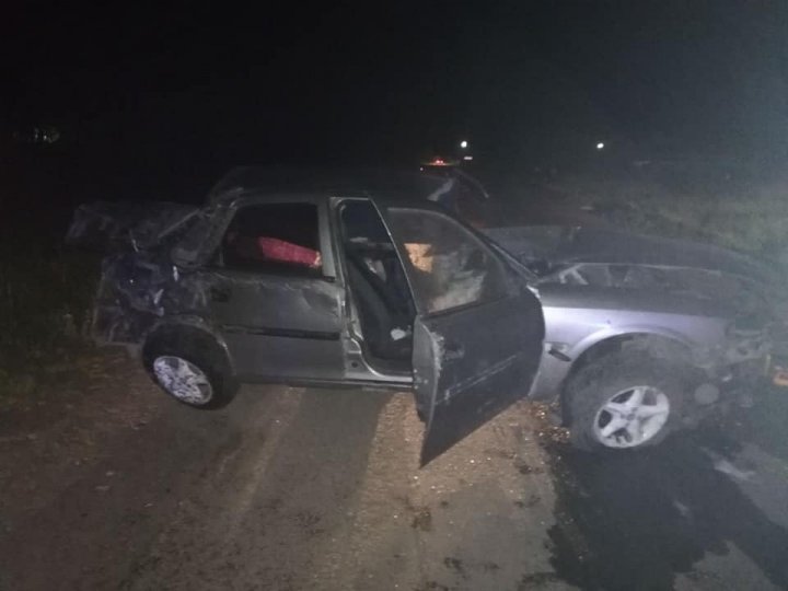 O nouă victimă a vitezei excesive. Un tânăr de 22 de ani a murit într-un accident înfiorător la Soroca (FOTO)