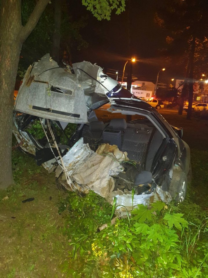 Accident grav pe strada Uzinelor. Un tânăr, internat la reanimare în stare de comă 