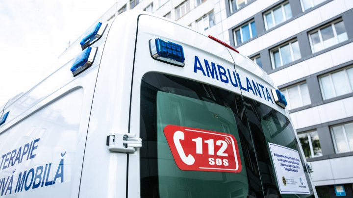 Opt ambulanțe de tip C, recepționate astăzi la Institutul de Medicină Urgentă din Capitală (FOTOREPORT)