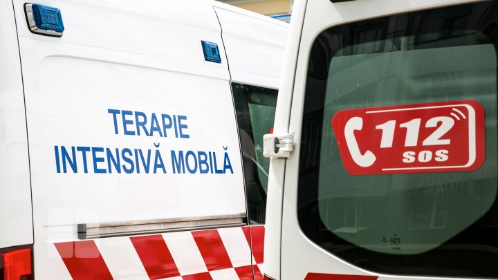 Opt ambulanțe de tip C, recepționate astăzi la Institutul de Medicină Urgentă din Capitală (FOTOREPORT)