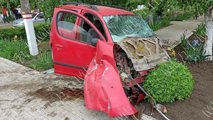 DETALII despre teribilul accident de la Caragaş. Un şofer beat a spulberat un bebeluş de doar două luni, iar un copil de un an a ajuns la spital în stare gravă 