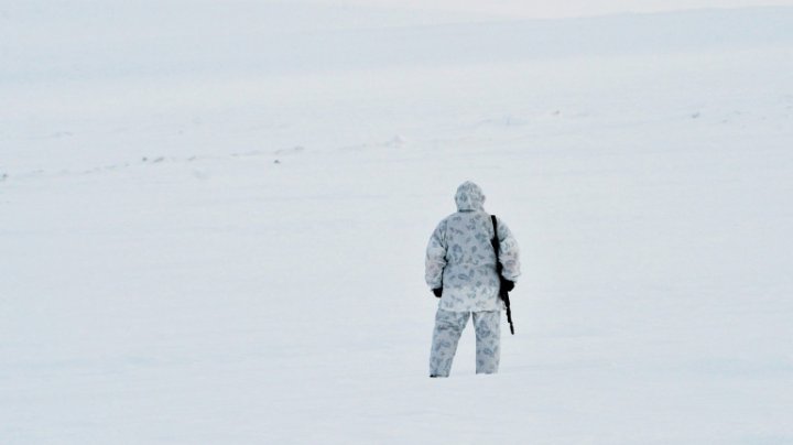 Rusia avertizează NATO să evite activităţile în zona arctică