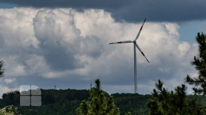 Va ploua şi în următoarele 24 de ore. Vezi câte grade vor indica termometrele