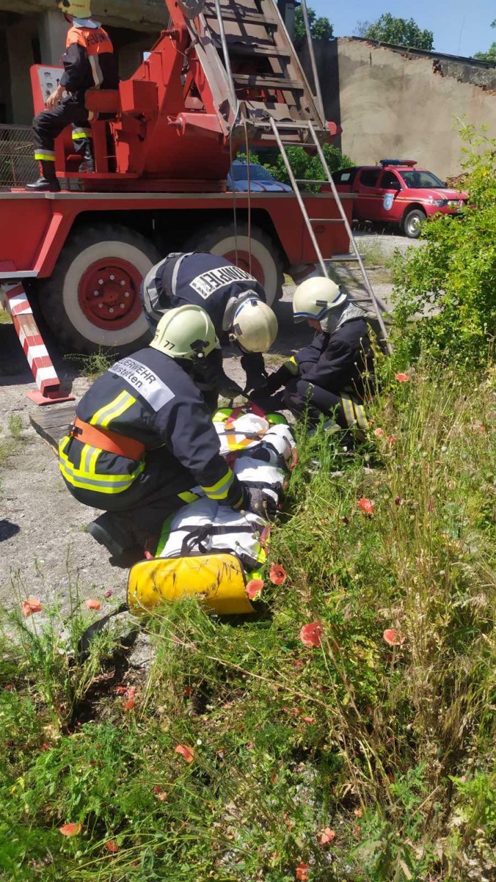 200 de salvatori și pompieri din nordul țării, ridicați pe alertă. Vezi ce s-a întâmplat (FOTO/VIDEO)