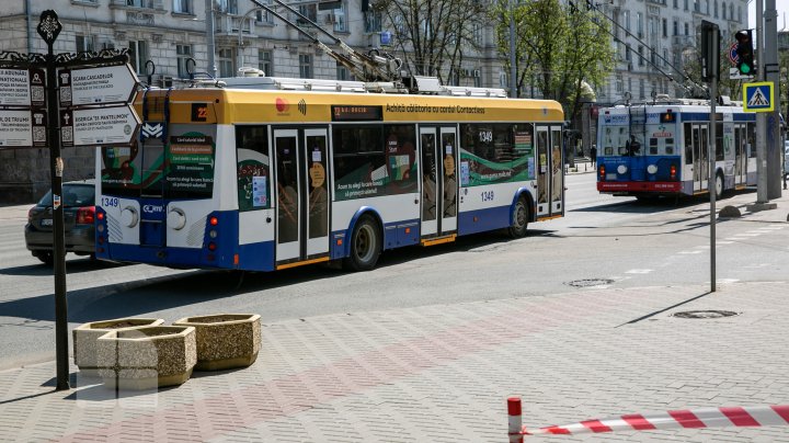 Schimbări în circulaţia transportului public în weekend. Vezi cum vor circula troleibuzele şi autobuzele