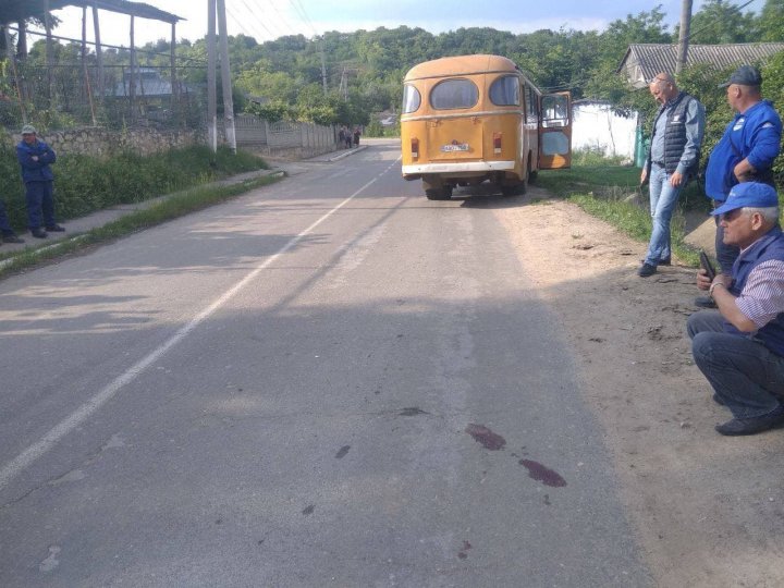 Accident rutier fatal pentru o femeie din Țibirica, Călărași, care traversa strada neregulamentar. Poliția elucidează circumstanțele