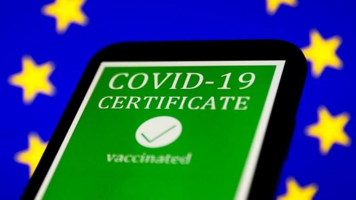 Site-ul de unde moldovenii cu cetățenie română pot descărca certificatul verde COVID și alte modalități prin care se poate ajunge în posesia documentului