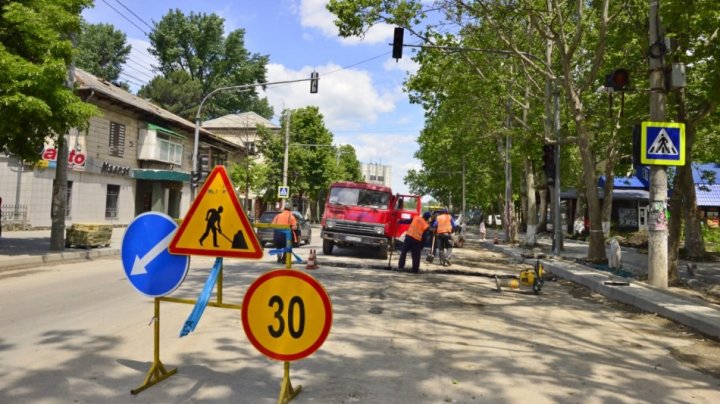 Trafic suspendat în weekend pe un tronson de pe strada Ion Creangă