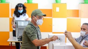 Bulgaria organizează din nou alegeri parlamentare. Preferințele electoratului, în favoarea unui fost cântăreț