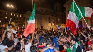 Cum au sărbătorit italienii calificarea Italiei în finala EURO 2020 (FOTO/VIDEO)