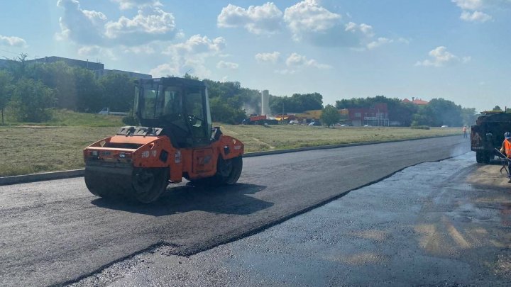 Lucrări de reparaţie pe strada Calea Basarabiei. Ceban: "Astăzi multe alte străzi şi trotuare din Capitală sunt în reparaţii"