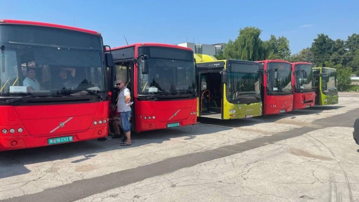 Încă 7 autobuze din cele 58 cu parcurs  achiziționate au ajuns în țară