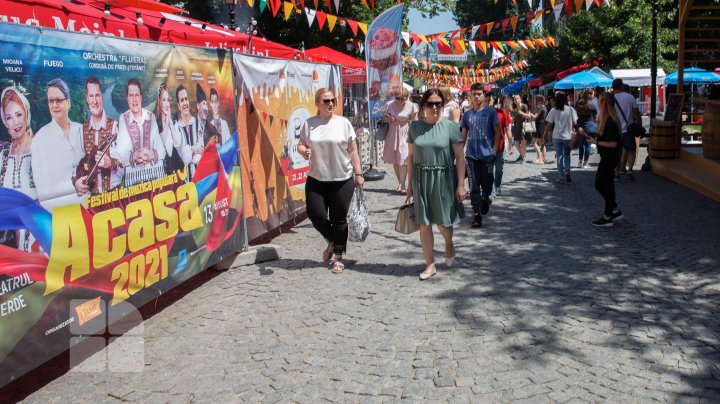 Festival gastronomic pe strada pietonală din Capitală (FOTOREPORT)