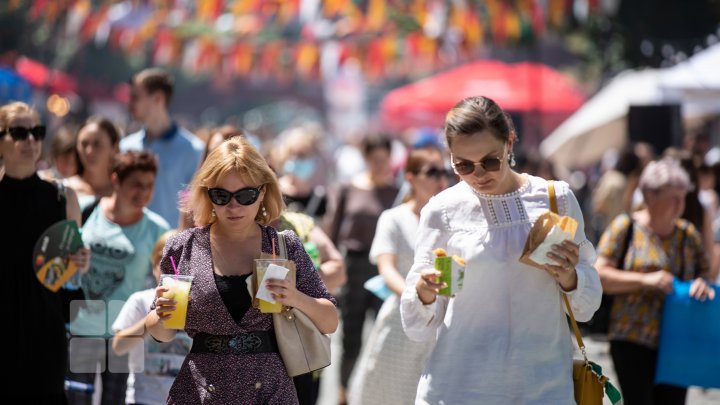 Festival gastronomic pe strada pietonală din Capitală (FOTOREPORT)