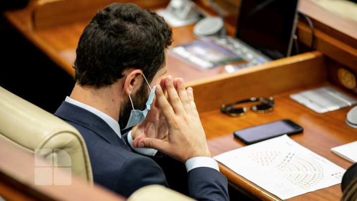 Retrospectiva primei şedinţe a Parlamentului. Opoziţia a protestat şi care a fost REPLICA PAS (FOTOREPORT)