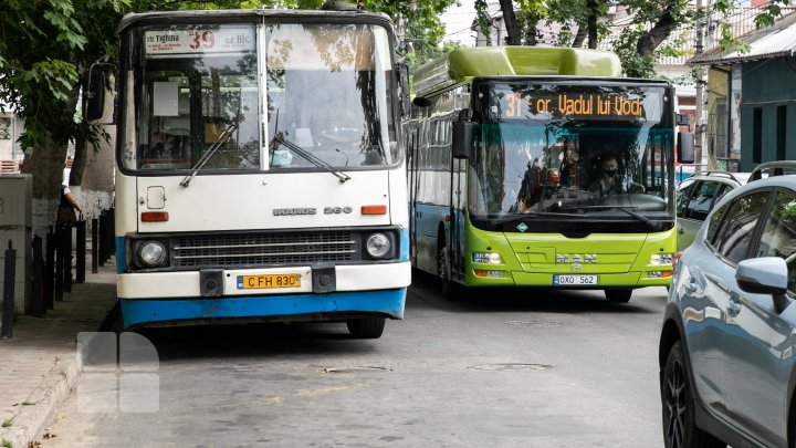 După ani buni de aşteptare, oamenii din suburbii au AUTOBUZE. Ce spun pasagerii (FOTOREPORT)