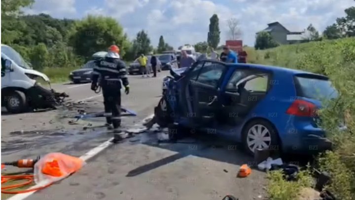 Două persoane, soţ şi soţie, şi-au pierdut viaţa într-un accident rutier, la Iaşi. Momentul impactului (VIDEO)