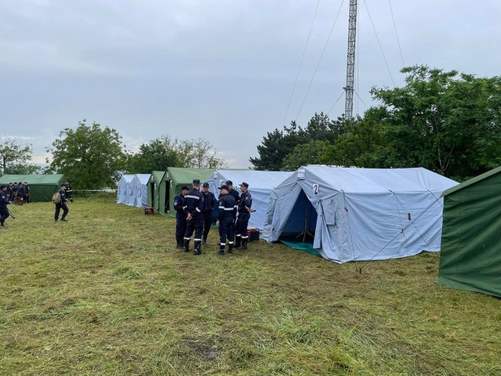 IMAGINI DE GROAZĂ în apropiere de Chiperceni, Orhei. Pompierii și salvatorii din Rezina, Șoldănești și Telenești, ridicați pe ALERTĂ (VIDEO) 