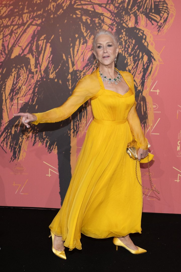 Cannes 2021: Cele mai impresionante ținute de pe covorul roșu (FOTO/VIDEO)